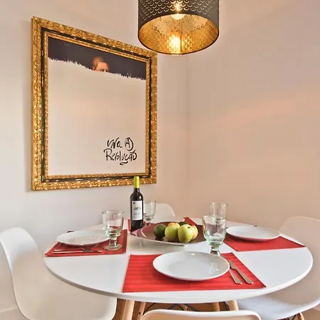 Bmyguest - Campo Pequeno Terrace شقة *