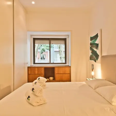 Bmyguest - Campo Pequeno Terrace شقة *
